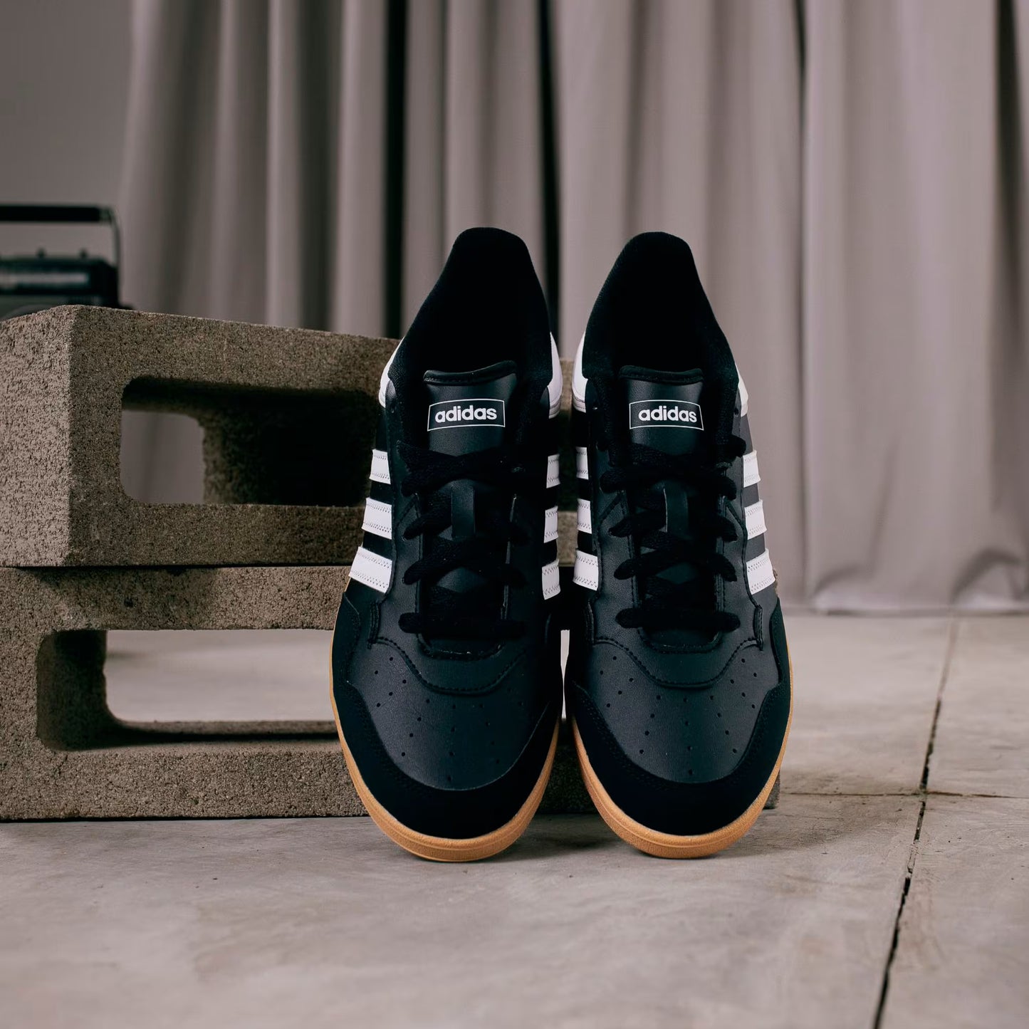 Zapatilla Hombre Hoops 4.0 Negras