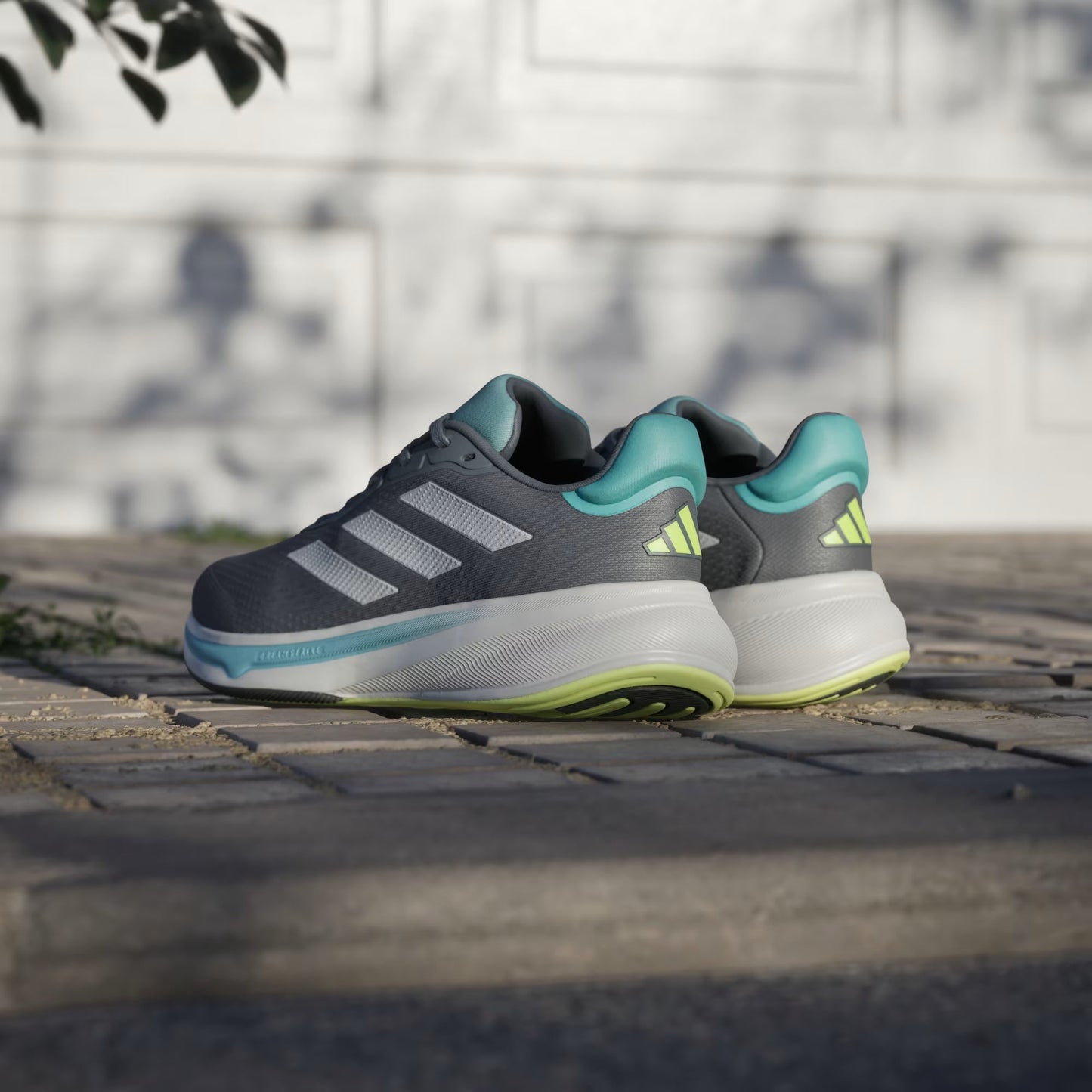 zapatillas-hombre-running-response-super-mint-ton