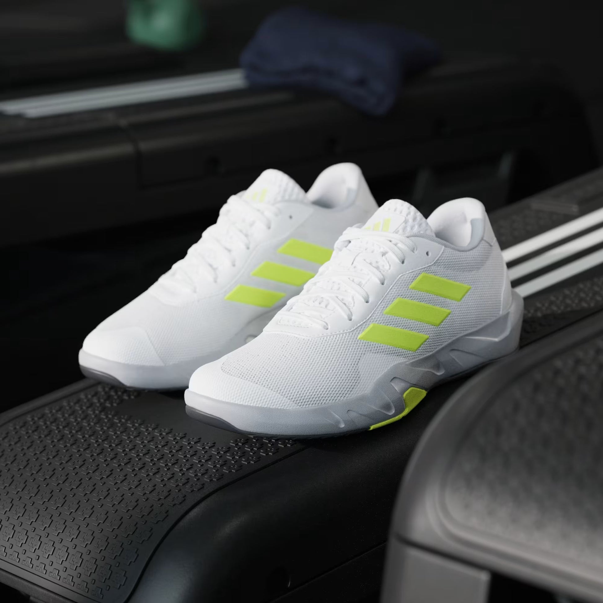 zapatillas-hombre-training-amplimove-lucid-lemon