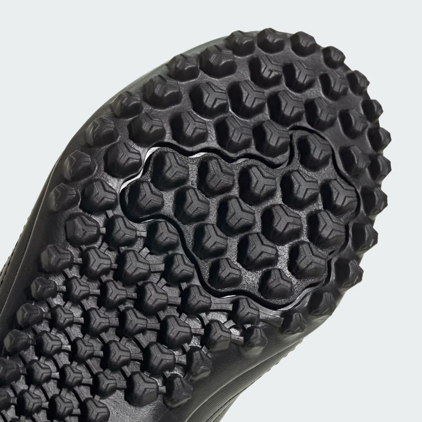 zapatos-niño-fútbol-deportivo-iii-pasto-sintético-negro