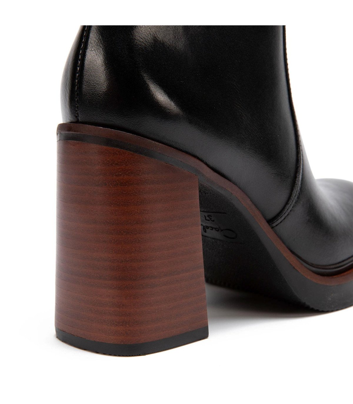bota-mujer-eleonora-negro