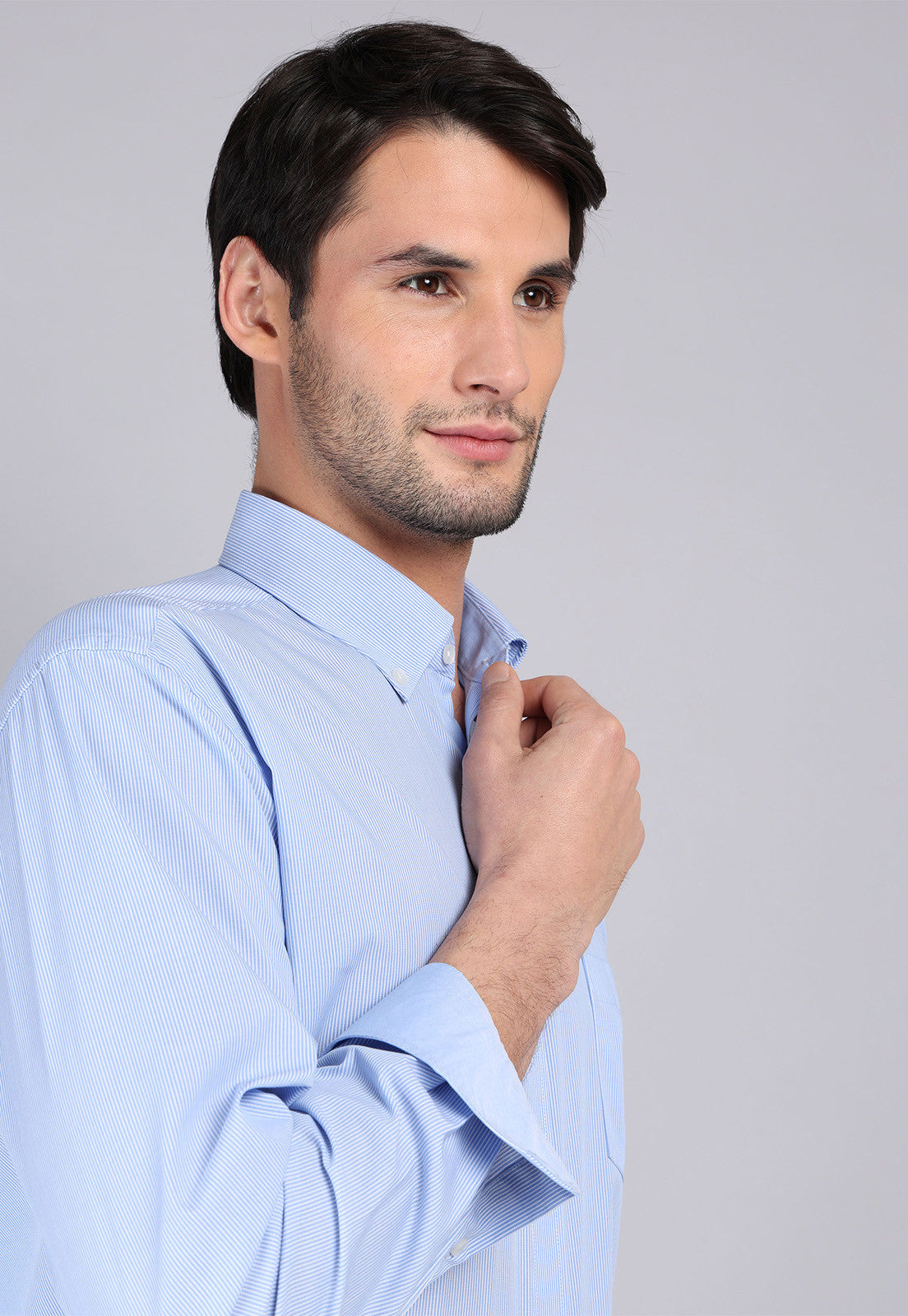 camisa-hombre-formal-a-rayas-azules-