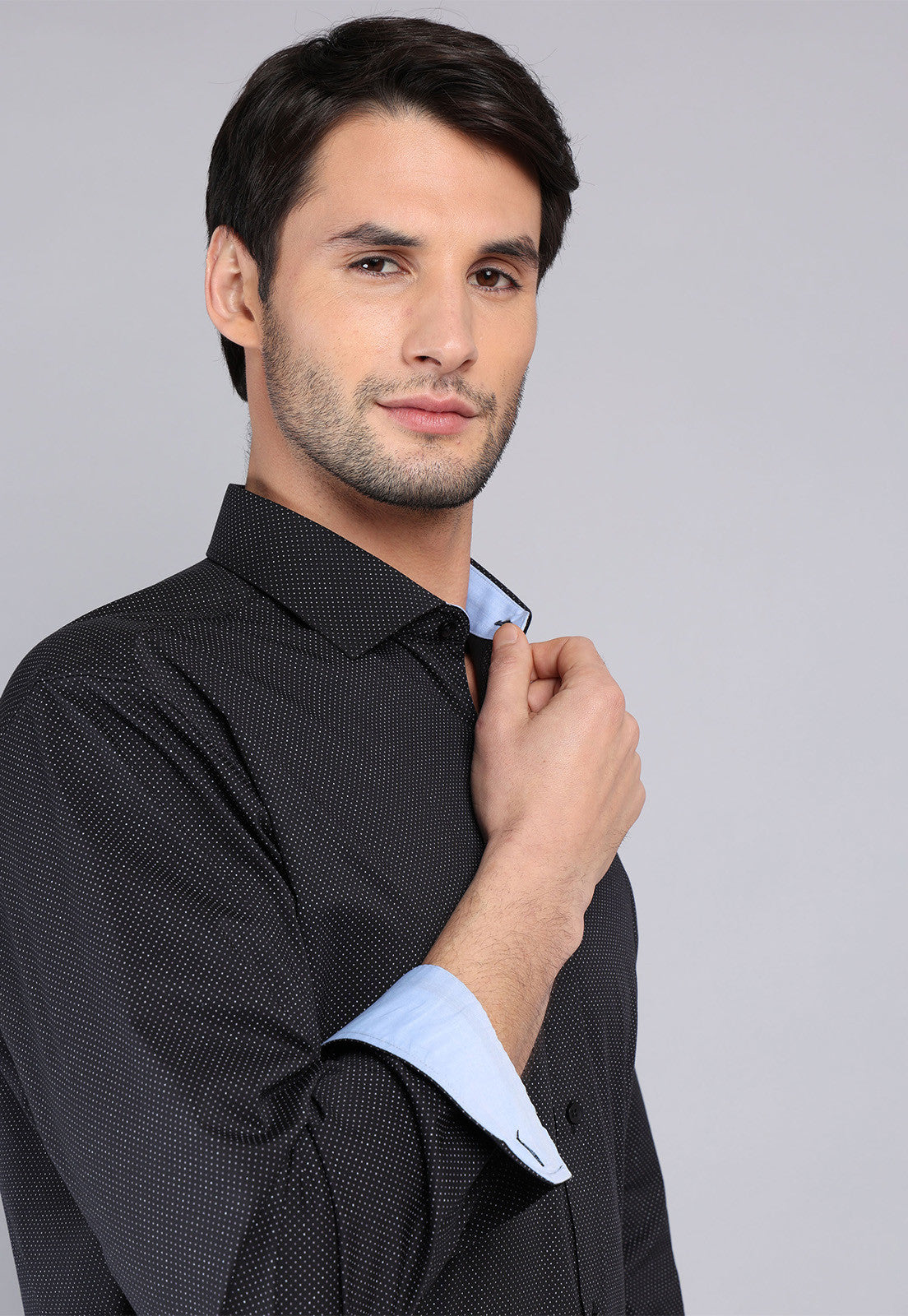 camisa-hombre-formal-print-spandex-puntitos-negro