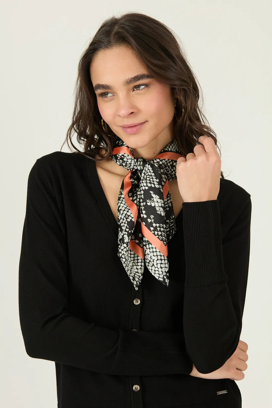 Chaleco Mujer Manga Larga Abotonado Negro