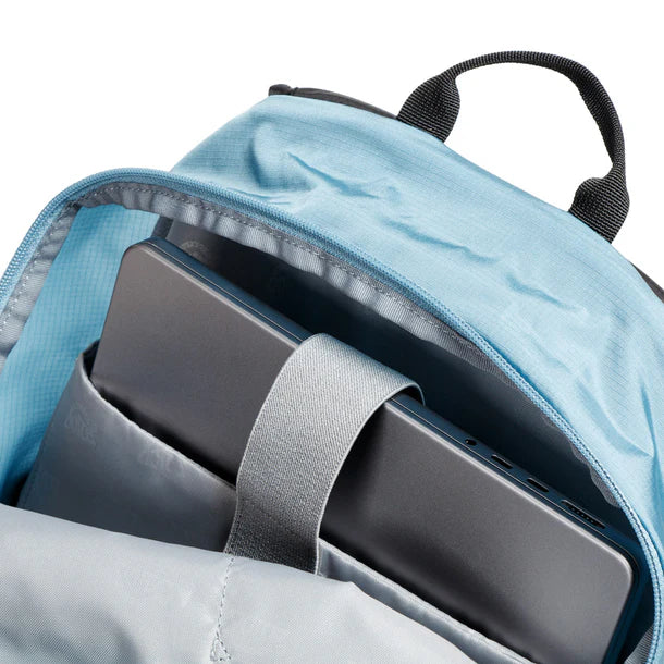 Mochila Deportiva Blunt 22L Doite Celeste