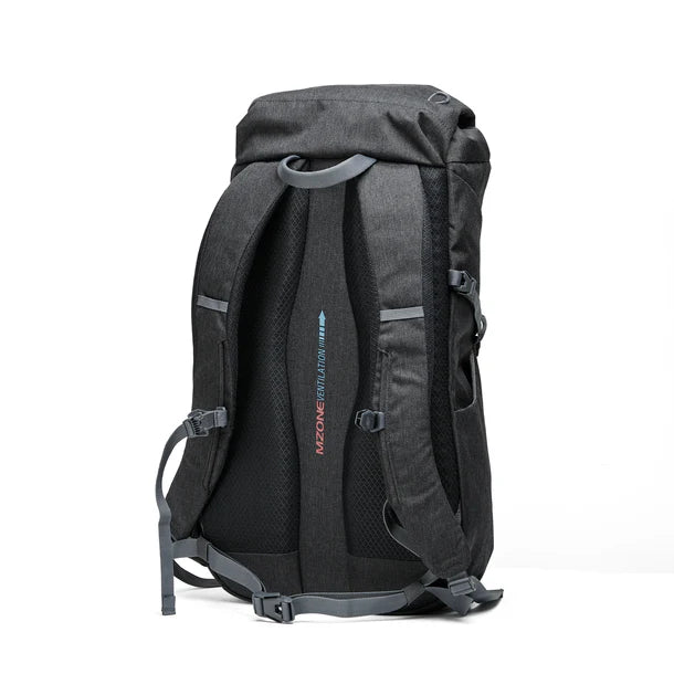 Mochila Hombre Urbana Alfa 28L Negro