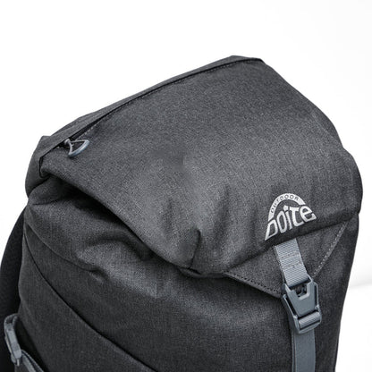 Mochila Hombre Urbana Alfa 28L Negro