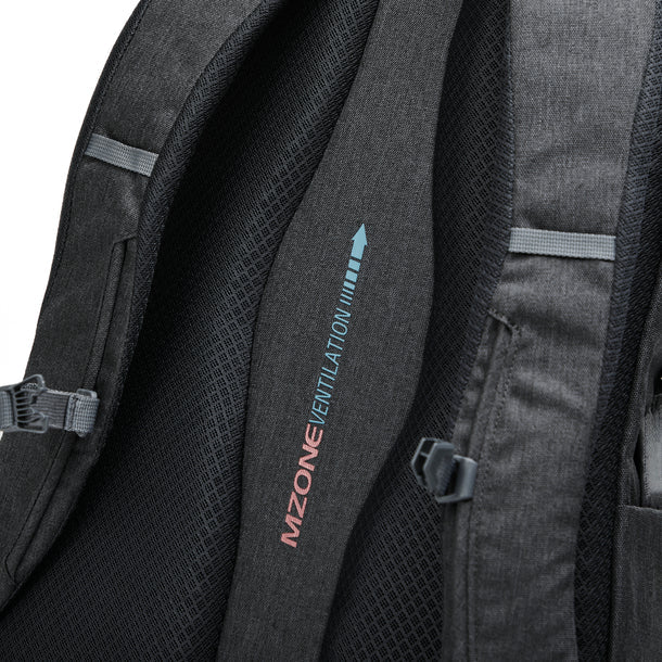 Mochila Hombre Urbana Alfa 28L Negro