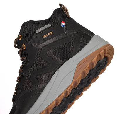 botín-hombre-outdoor-impermeable-negro-café