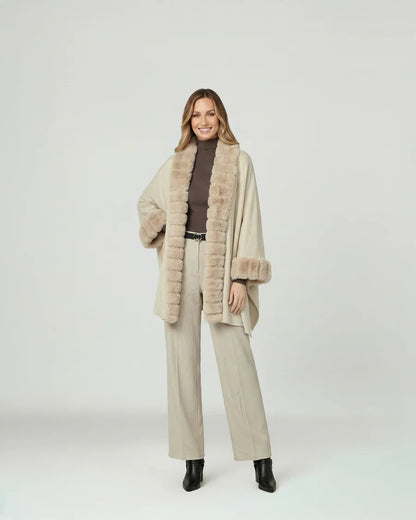 Poncho Mujer Lidia Overside Cuello Tipo Kimono Manga Caída Beige
