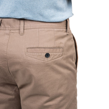 Bermuda Hombre Newburgh Frente Plano Comfort Fit Beige Medio