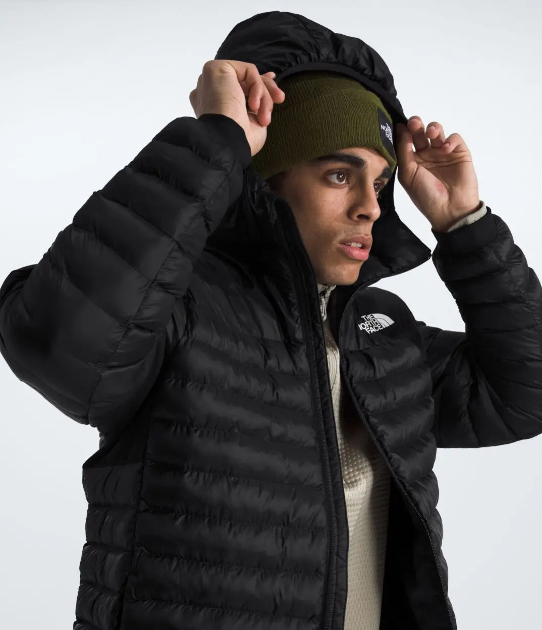 chaqueta-hombre-insulada-terra-peak-hoodie-negra