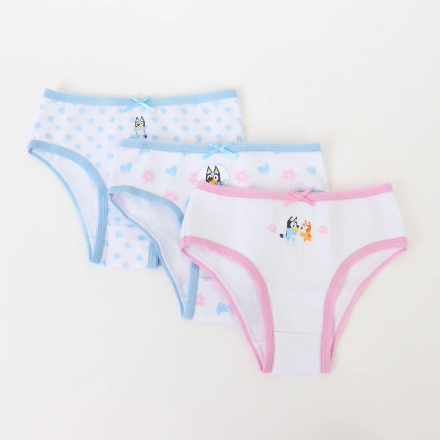 tripack-calzón-niña-blanco-full-print-flores-