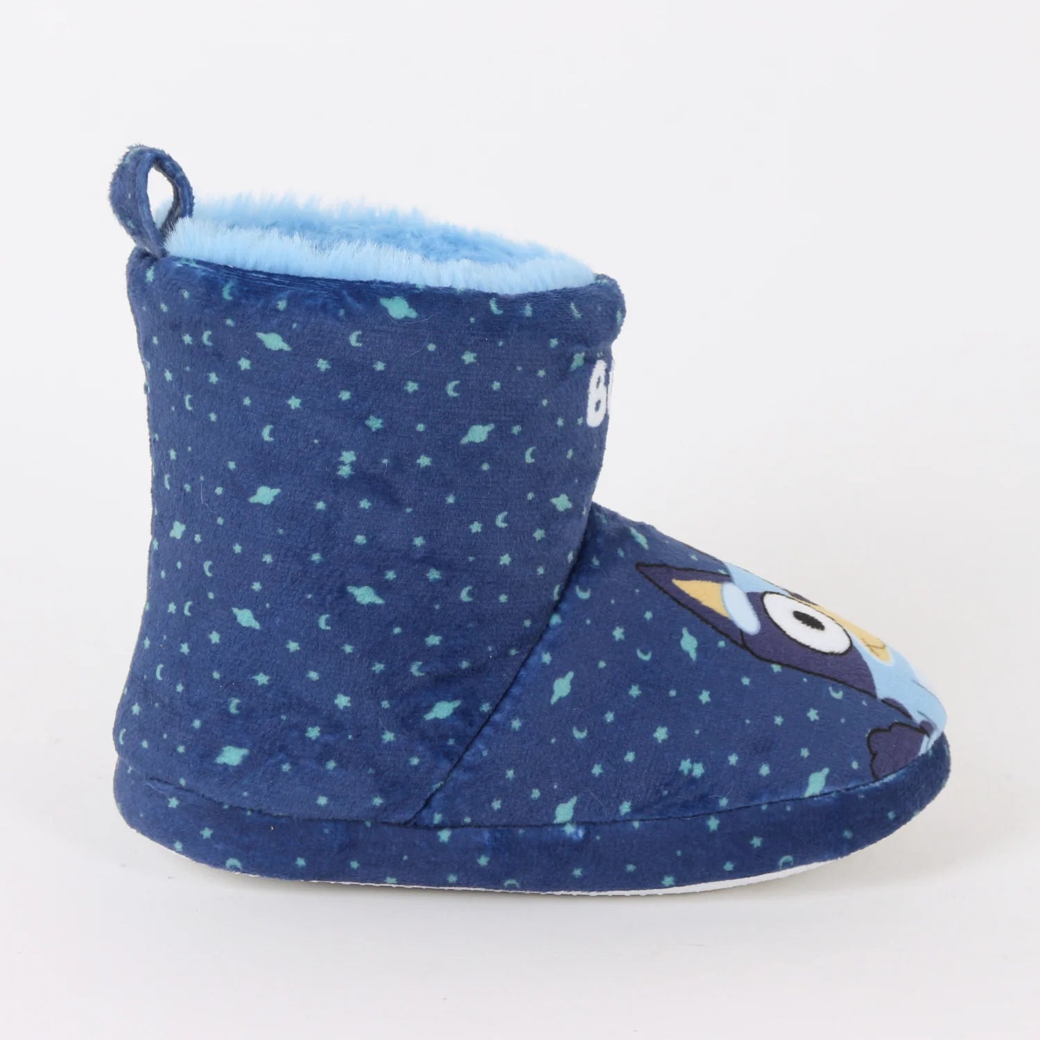 pantufla-bota-niño-invernal-cielo-nocturno