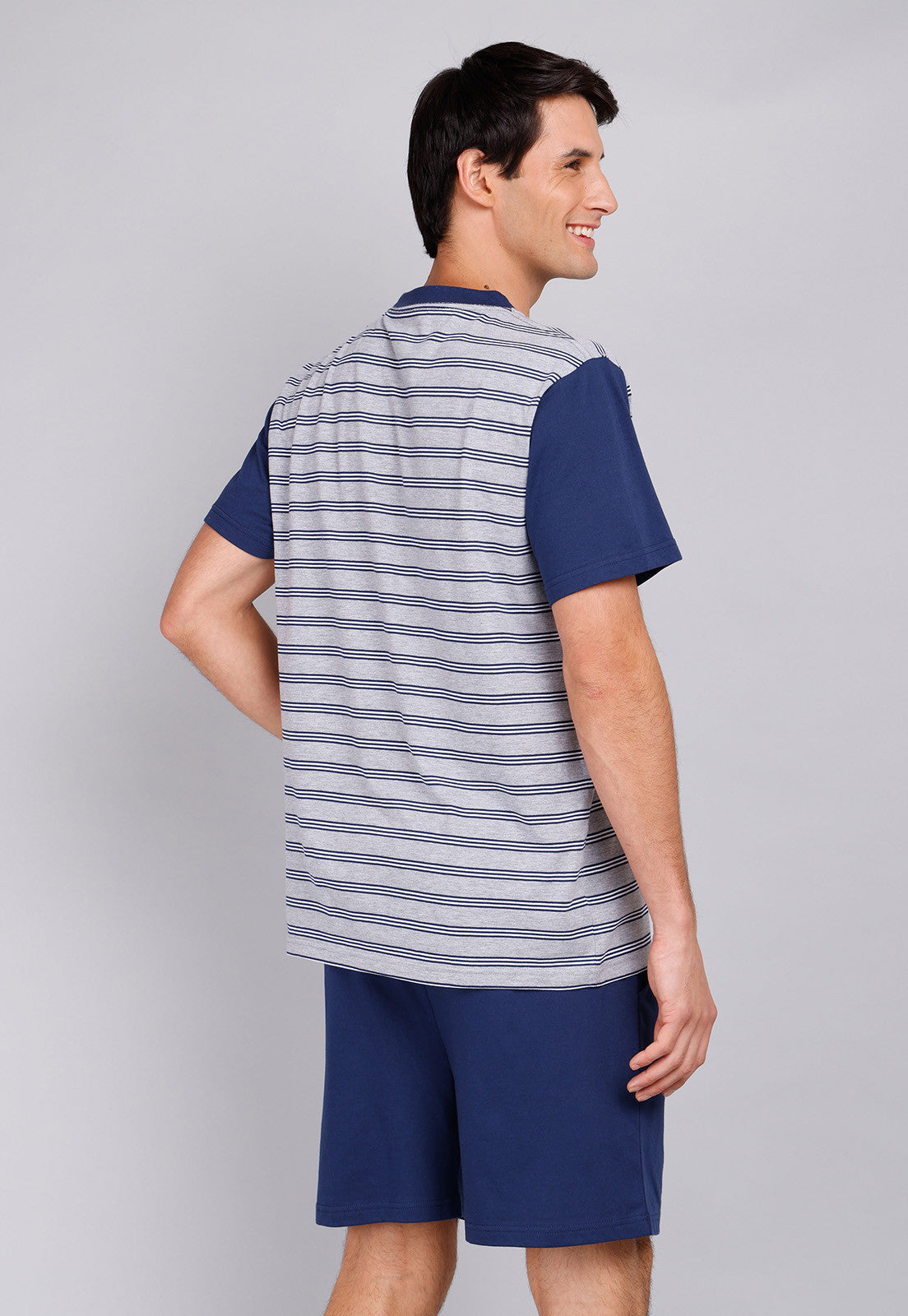 pijama-hombre-corto-cuello-redondo-gris