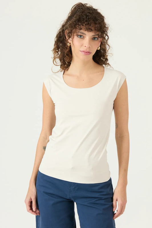 Polera Manga Corta Beige