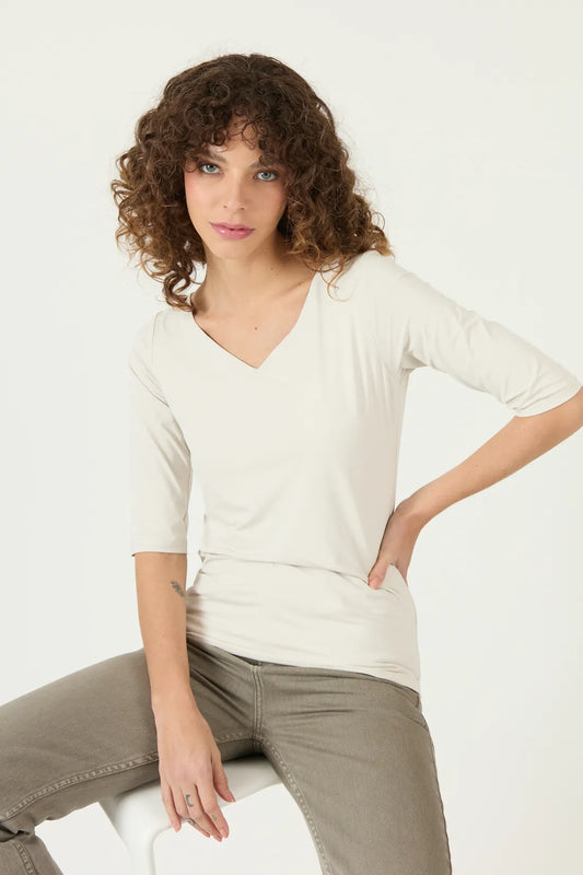 Polera Mujer Manga 3/4 Escote V Beige
