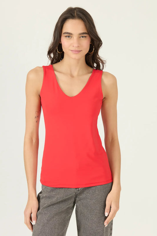 Polera Mujer Sin Mangas Roja