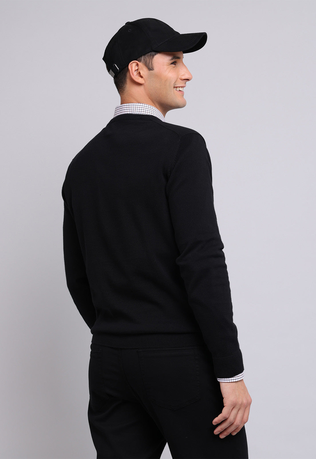 Sweater Hombre Cuello V Negro