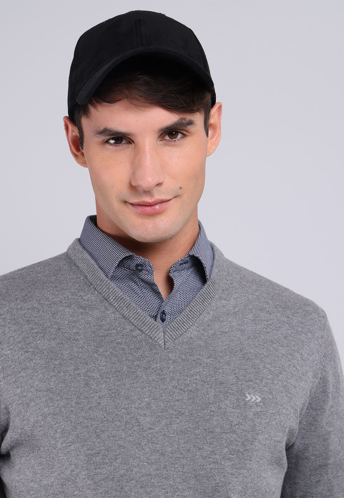 Sweater Hombre Cuello V Gris