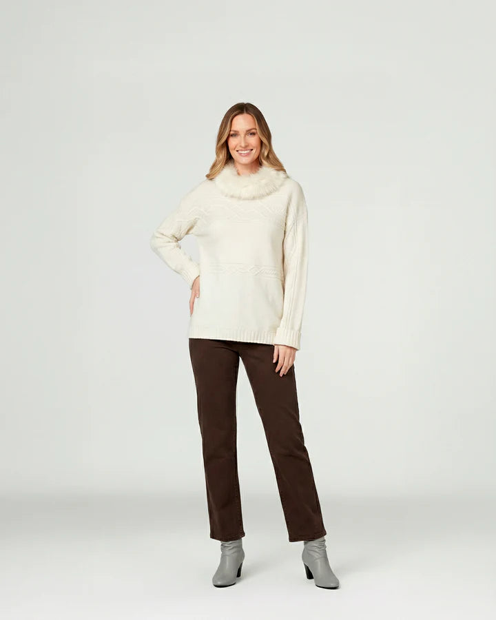 Sweater Mujer Giovanna Relaxed Cuello Redondo Pelos Manga Caída Crudo